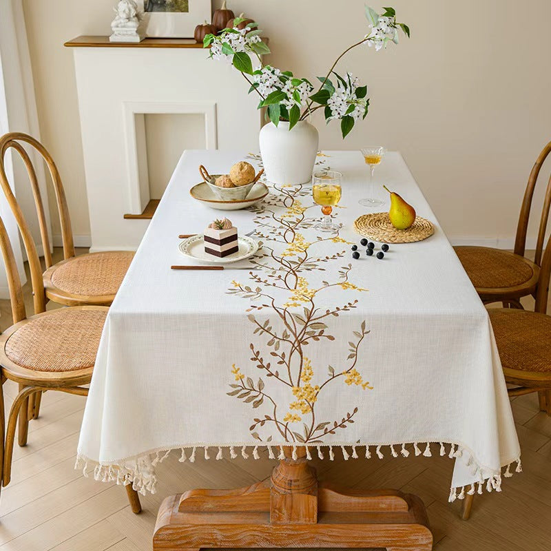Moderne botanische, krautige, florale bestickte Tischdecke für Kaffeet – Linentalks Home